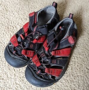 Keen Black & White Velcro Hiking Outdoor Sandals Size Kids 2